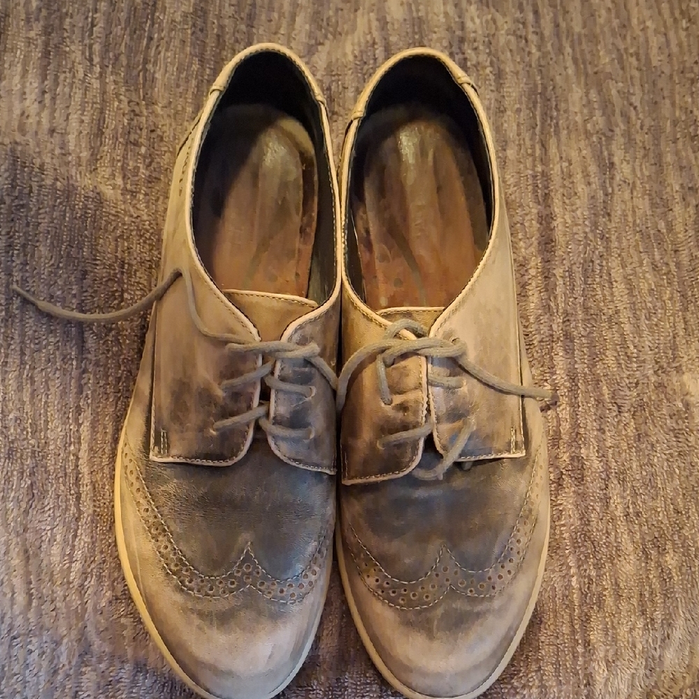 Women's‎ NAOT Brown Oxford Shoes